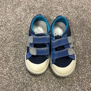 See Kair Run size 9.5 toddler